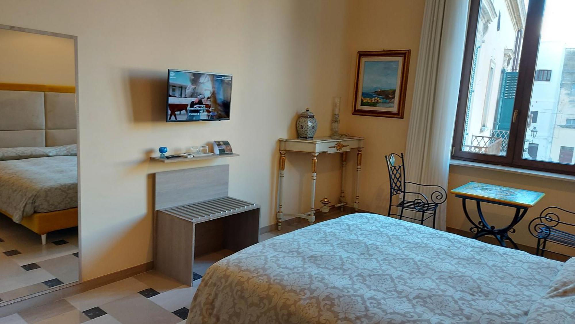 Dimora Charleston Parcheggio Privato In Loco Gratis Frühstückspension 2*