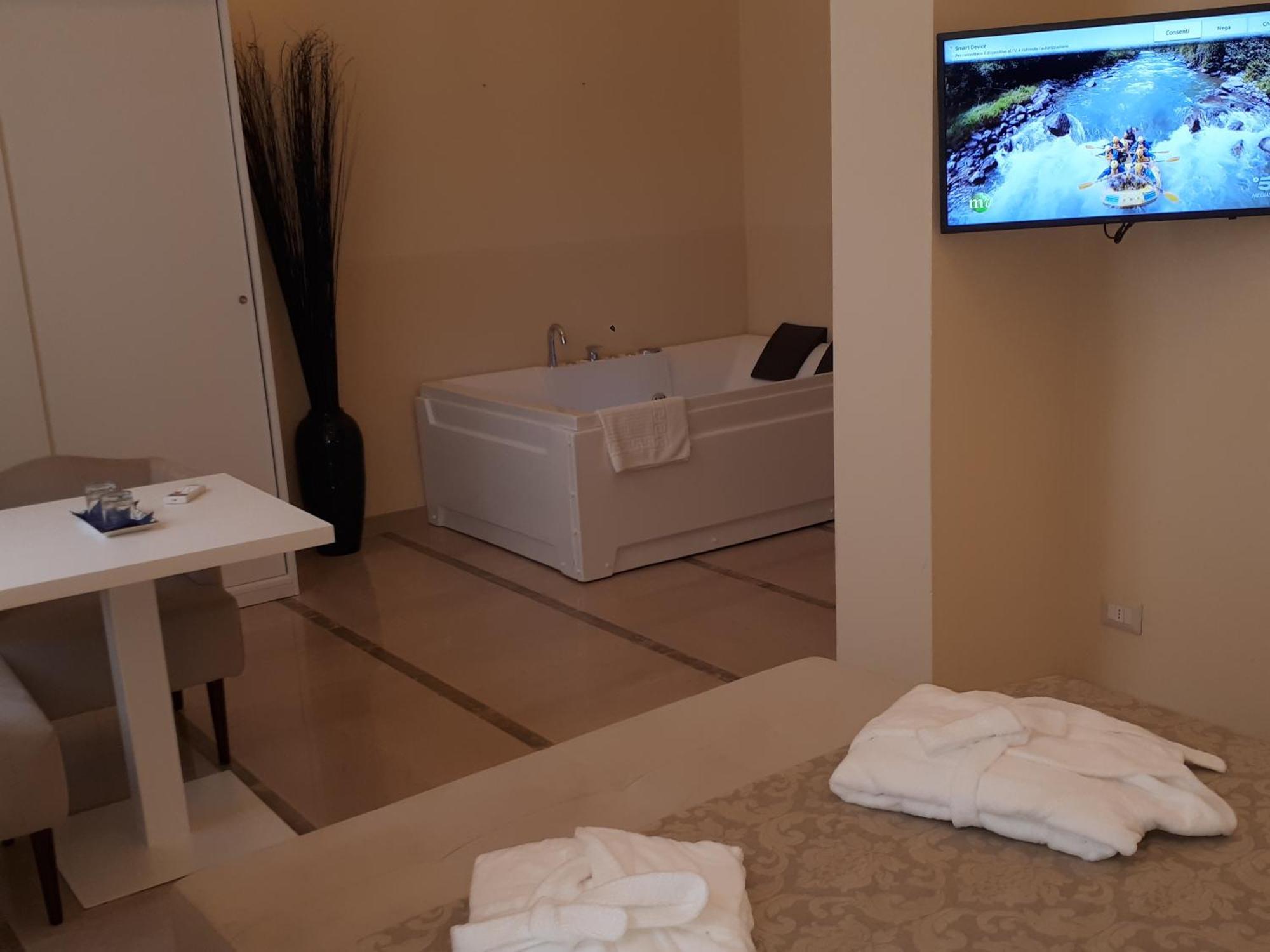 Dimora Charleston Parcheggio Privato In Loco Gratis Frühstückspension