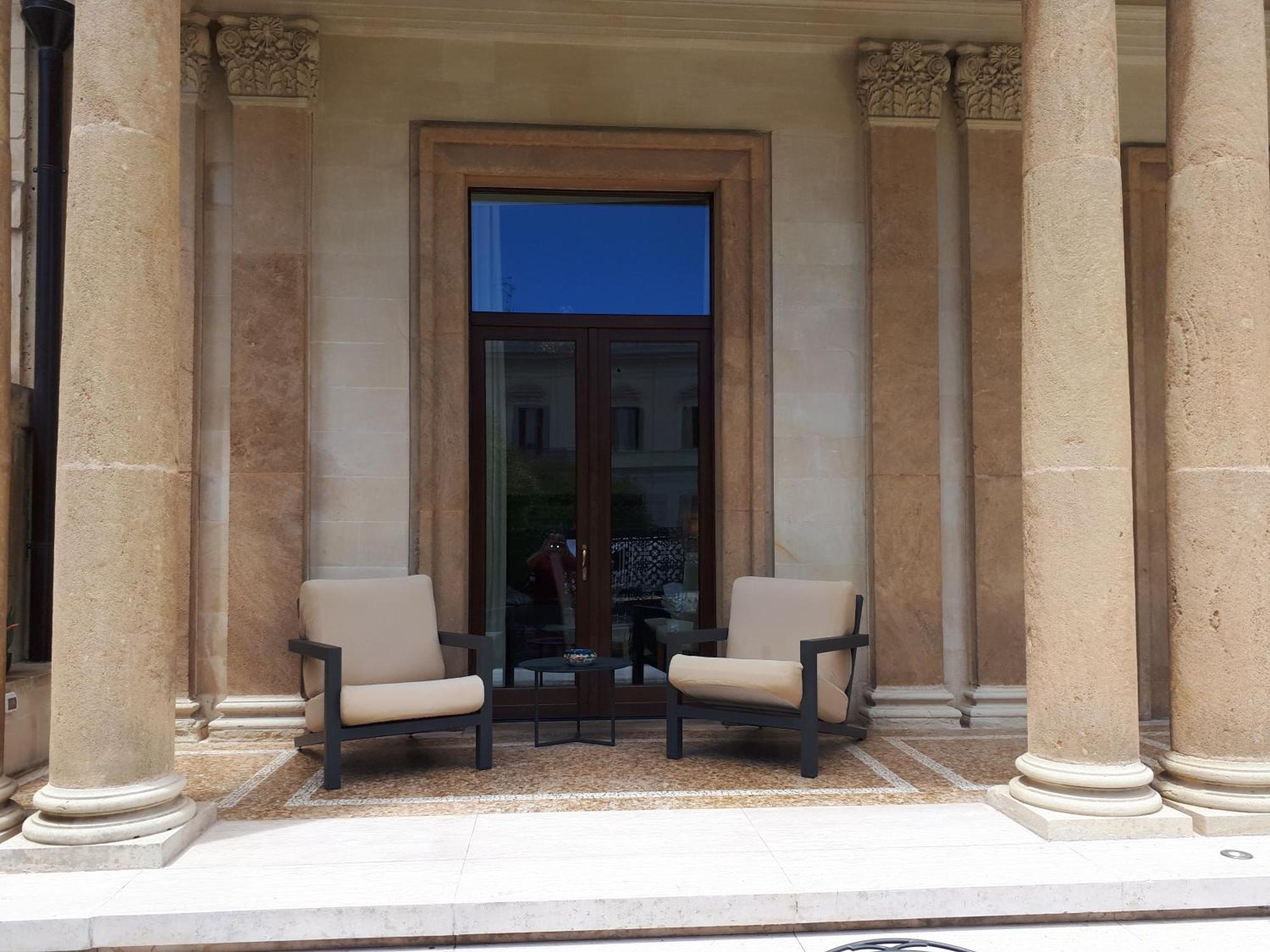 Frühstückspension Dimora Charleston Parcheggio Privato In Loco Gratis Lecce