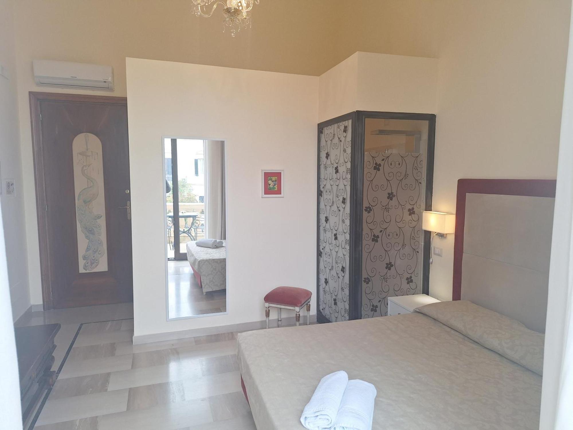 Dimora Charleston Parcheggio Privato In Loco Gratis 2* Lecce